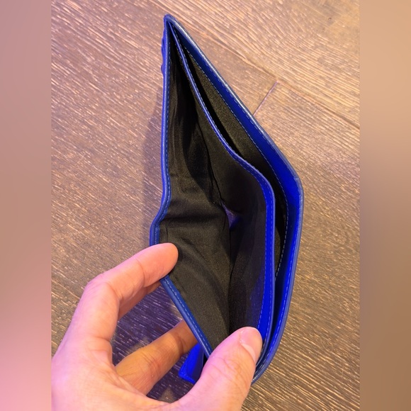 Versace Royal Blue Embossed Leather Card Holder - Picture 4 of 6